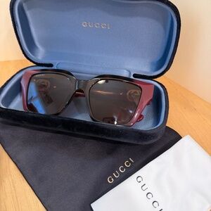 Gucci Women's GG1023S sunglasses, Brown/Burgandy, Cat Eye, Made In Italy